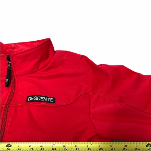Descente red womens 14 Jacket waterproof - Picture 4 of 9